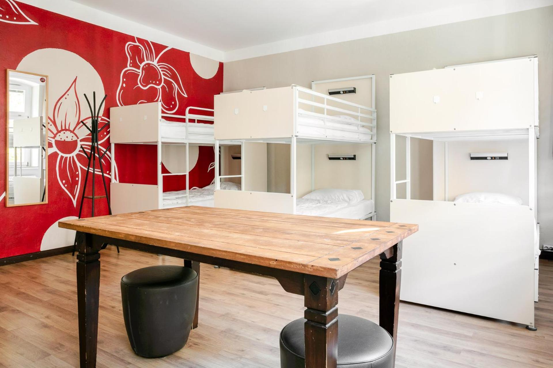 Bed 10-Bed Mixed Dormitory Room