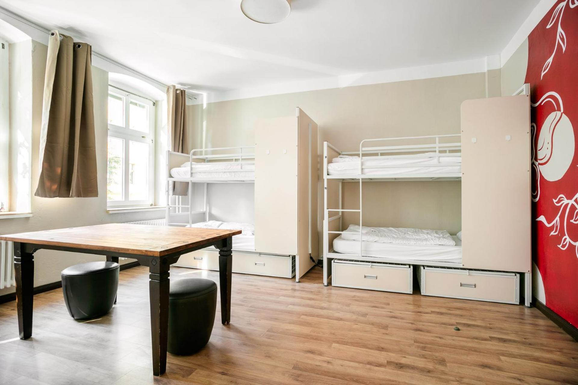 Bed 10-Bed Mixed Dormitory Room